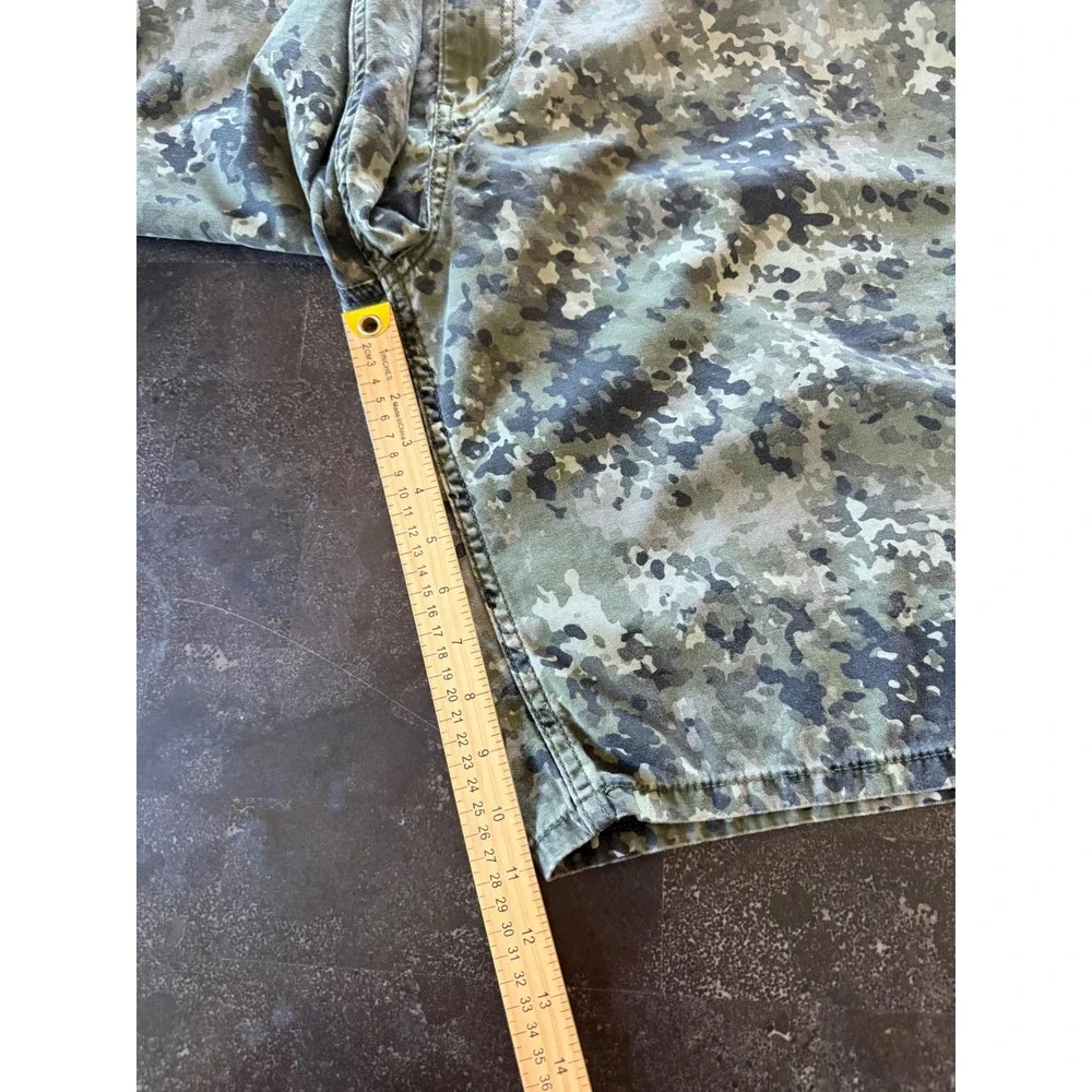 Levis 469 Loose Fit Green Digital Camo Denim Shorts‎ Mens W42 Fits 41 Utility